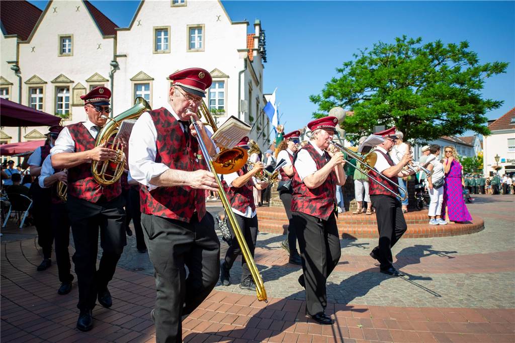 Lavesumer Blasmusik auf dem Alten Markt