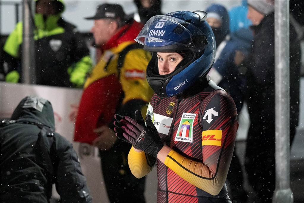 Glänzender Auftakt in Altenberg: Laura Nolte räumt doppelt ab Siegerin im Monobob: Laura Nolte