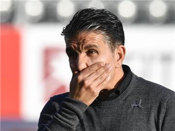 Sieht den Trainerwechsel beim VfL Bochum nicht als Vorteil für sein Team: Sandhausen-Coach Kenan Kocak. Foto: Thomas Kienzle