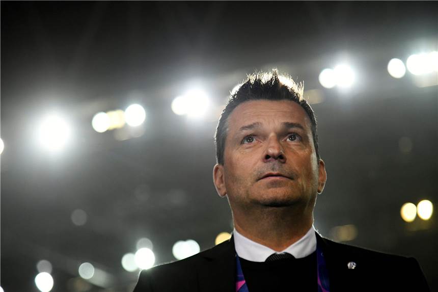 Sieht für einen Berater „keinen Bedarf“: Schalkes Manager Christian Heidel.