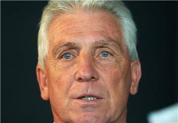 Sieht gute Ansätze bei den Königsblauen: Schalkes Torjäger-Legende Klaus Fischer.
