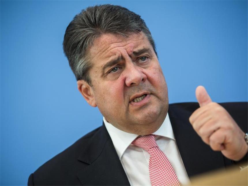 Sigmar Gabriel: «Mit Angela Merkels politischer Entkernung der CDU haben die Unionsparteien ihre Bindekraft für dieses Milieu verloren.» Foto: Michael Kappeler
