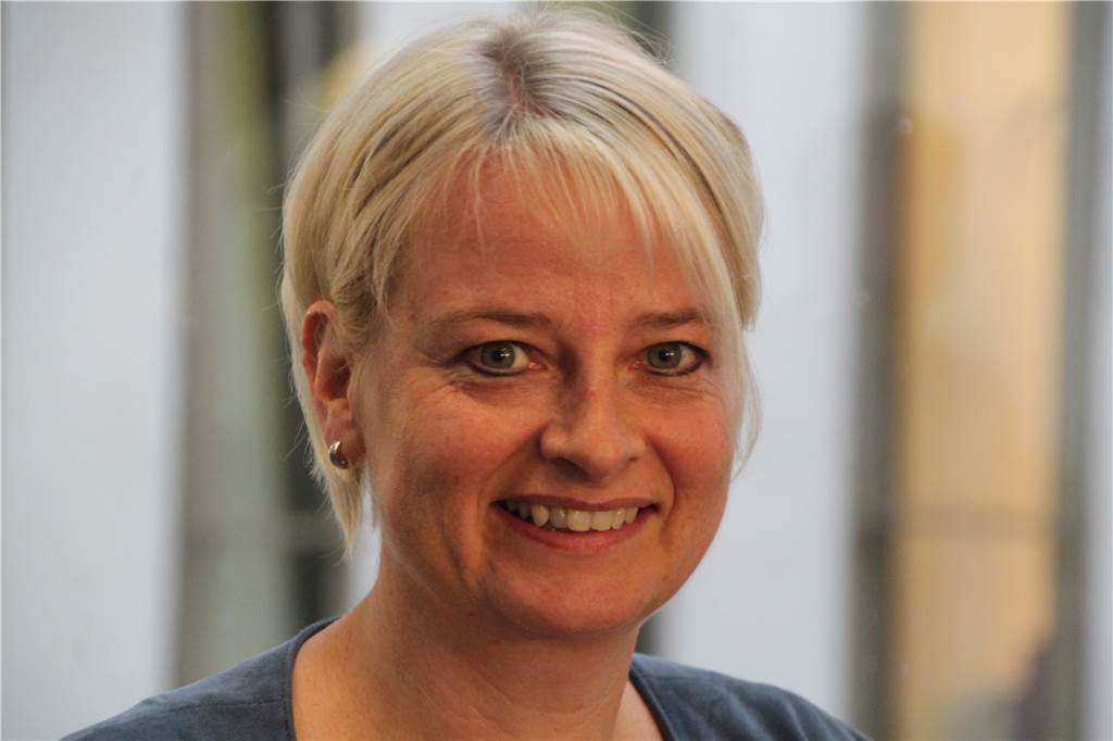 Mutter fordert digitale Revolution an Castrop-Rauxeler Schulen Silke Mreyen ist Schulpflegschaftsvorsitzende des Adalbert-Stifter-Gymnasiums und fordert eine bessere digitale Ausrüstung.