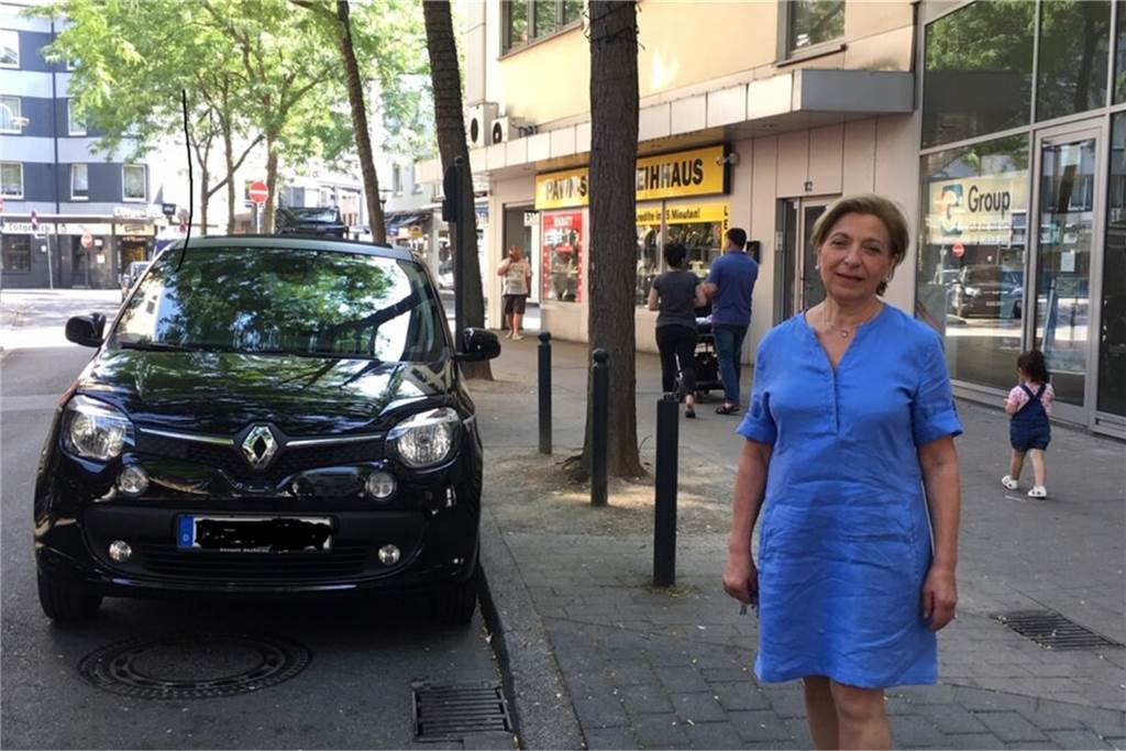 Verändert das Konzerthaus die Brückstraße? Anwohnerin: „Chance verpasst“ Silvana Feighofen-Onofrietti in ihrem Quartier: Seit 1961 lebt sie im Brückstraßen-Viertel.
