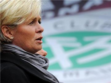 Silvia Neid nominierte 23 Spielerinnen für die WM. Foto: Thomas Eisenhuth