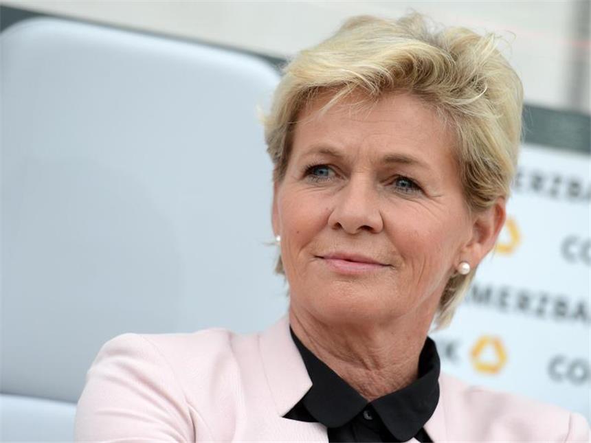 Prüfstein Russland - Neid: «Einstellung das A und O» Silvia Neid setzt auf eine gute Einstellung ihrer Spielerinnen. Foto: Hendrik Schmidt