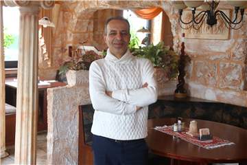 Simon Altunkaynak betreibt seit über 20 Jahren die Taverna Zeus.