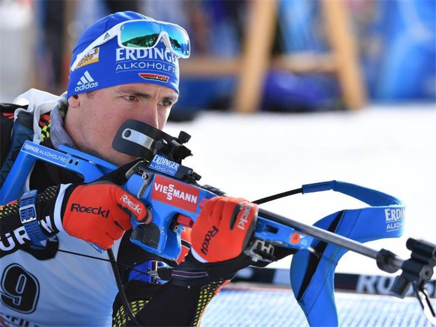 Biathlon-Verfolgung: Schempp weiter ohne WM-Medaille Simon Schempp ist mit seinen Wochenend-Ergebnissen nicht zufrieden. Foto: Martin Schutt