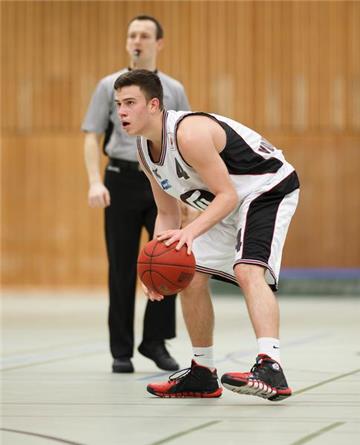 Simon Schruddes Einsatz im ersten Saisonspiel gegen die BG Biggesee war nicht erlaubt. Deshalb bekommt der UBC Münster II einen Punkt abgezogen. 