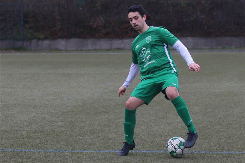 Testspielergebnisse: Knappe FCN-Niederlage im Härtetest – SuS Olfen setzt sich klar durch Simon Serges und der PSV Bork unterlage am Sonntag Titania Erkenschwick.