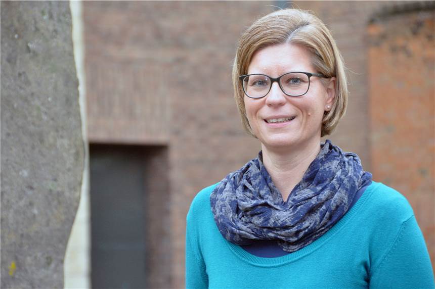 St.-Ursula-Schulen freuen sich über neue Schulseelsorgerin Simone Barciaga arbeitet als Schulseelsorgerin drei Tage in der Woche am St.-Ursula-Gymnasium und zwei an der Realschule am Nonnenkamp.