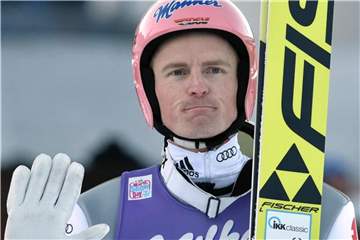Skispringer Severin Freund stieg wieder ins Training ein. Foto: Angelika Warmuth