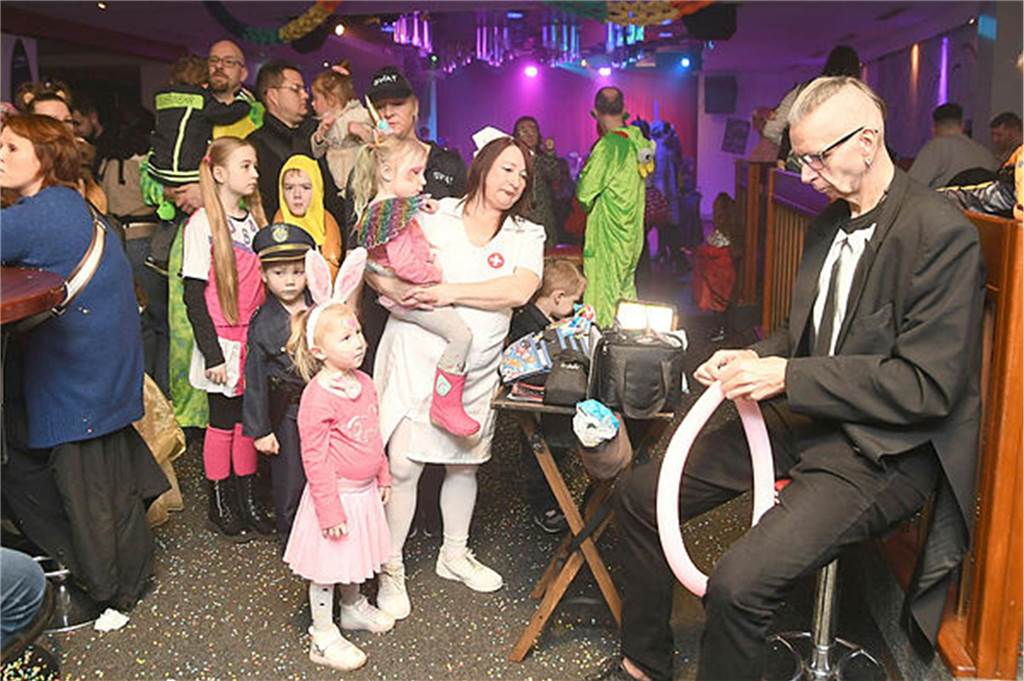 So bunt haben die kleinen Karneval-Fans in Castrop-Rauxel gefeiert.