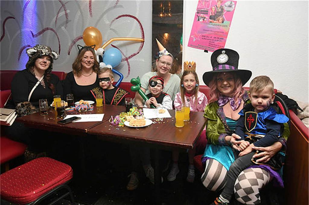 So bunt haben die kleinen Karneval-Fans in Castrop-Rauxel gefeiert.