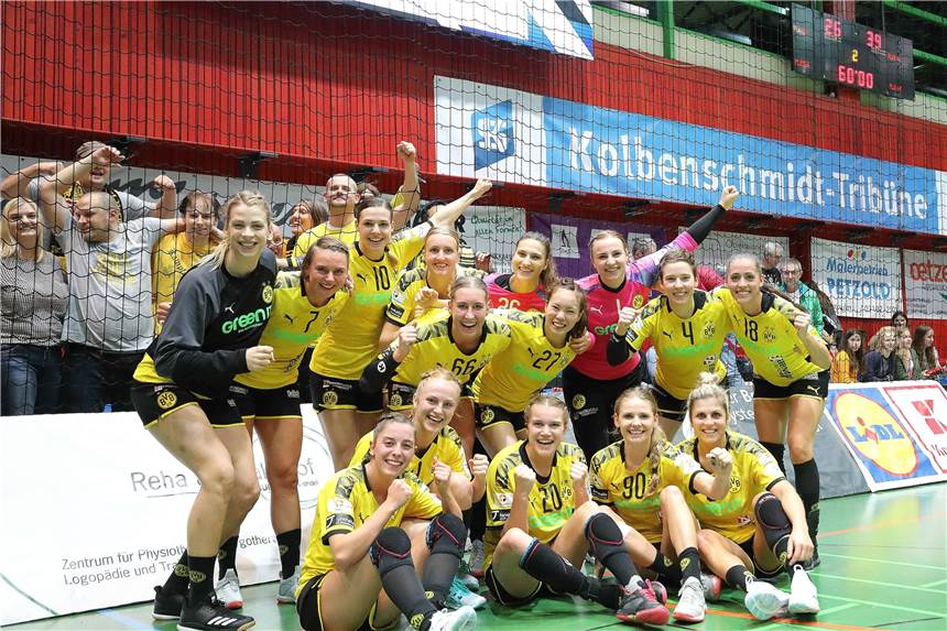 Borussia Dortmund erobert die Tabellenführung zurück - doch noch ist Luft nach oben beim BVB So jubelt der Tabellenführer: Borussia Dortmunds Handballerinnen sind zurück an der Spitze der Bundesliga.