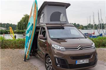 So kann Urlaub auch Spaß machen: Reisemobile werden in Deutschland immer beliebter. Foto: Christophe Gateau