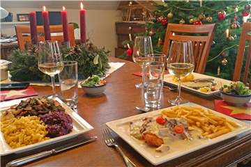 So kann Weihnachten kommen: Wir haben den Abholservice der Gaststätte Ritter in Büren getestet.