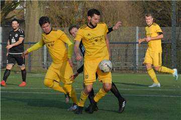 So kennt man Jannis Scheuch (M.): Mit dem Ball am Fuß kaum zu stoppen. Dass er auch ein anderes Hobby hat, das er nun zum Beruf macht, wissen nicht alle.