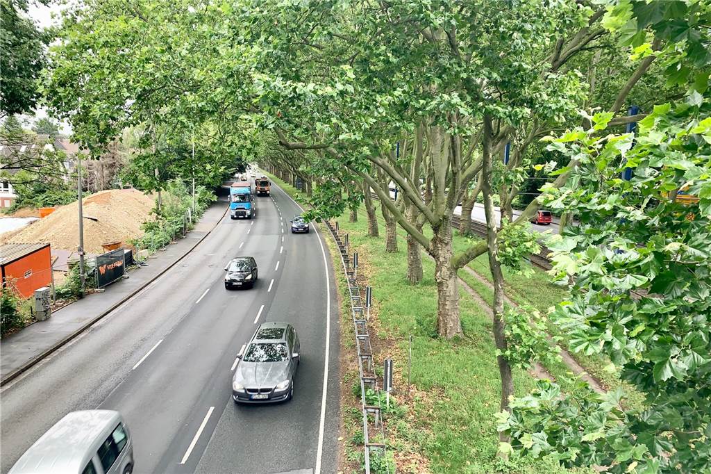 Angst vor neuer B1-Ampel: Aplerbecker befürchten Gesundheitsrisiko So leer ist die Bundesstraße 1 nur während der Corona-Pandemie.