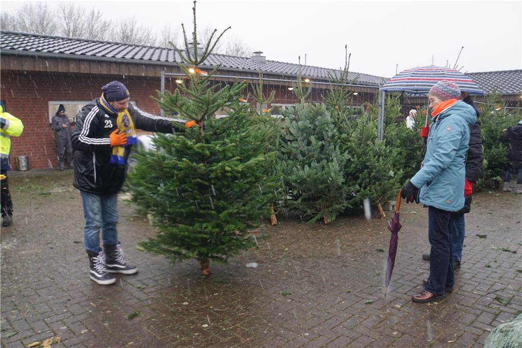 So lief der Weihnachtsbaumverkauf des SV Herbern 2024.