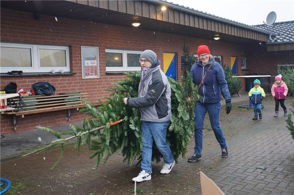 So lief der Weihnachtsbaumverkauf des SV Herbern 2024.