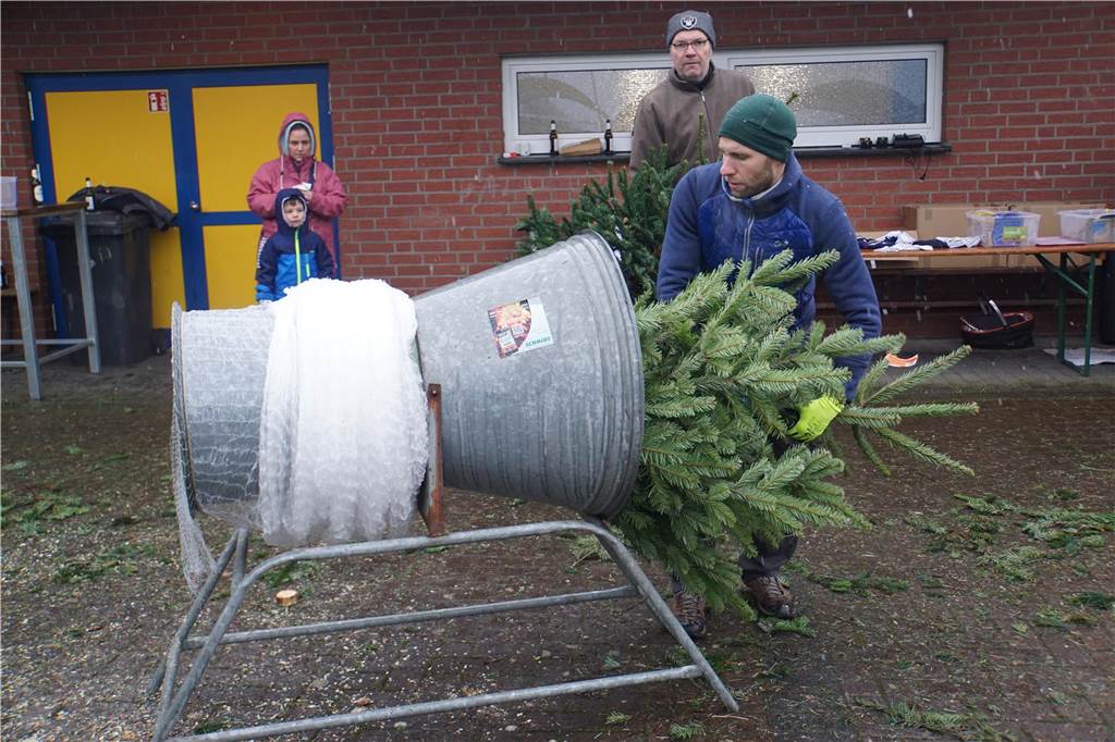 So lief der Weihnachtsbaumverkauf des SV Herbern 2024.