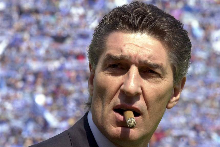 „Nicht der Abgang, den er verdient hat“ So mochten ihn die Schalker Fans am liebsten: Rudi Assauer mit zurückgegelten Haaren und Zigarre im Mund.