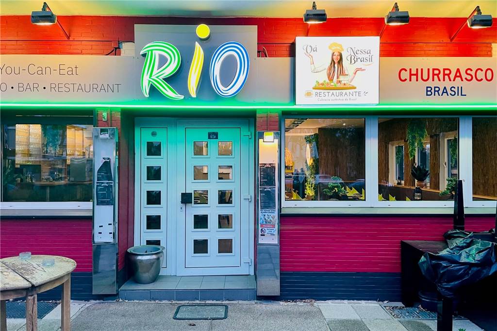 Brasilianisches Restaurant geschlossen: Immobilie wird umgebaut So sah das "Rio" in Hörde bei der Eröffnung aus. Ein junges Team um Chefin Vanessa startete hier mit viel Enthusiasmus.