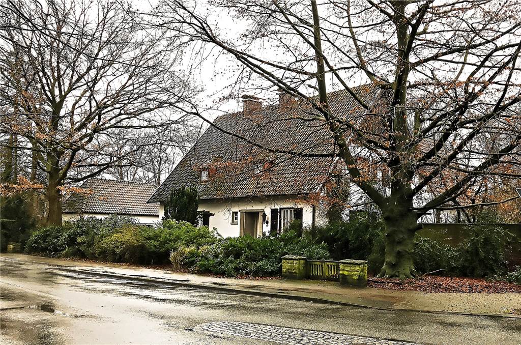 Baubrache am Vereinshaus: Nach der Sommerpause gibt es weitere Gespräche So sah die Ecke am ehemaligen Vereinshaus früher aus.