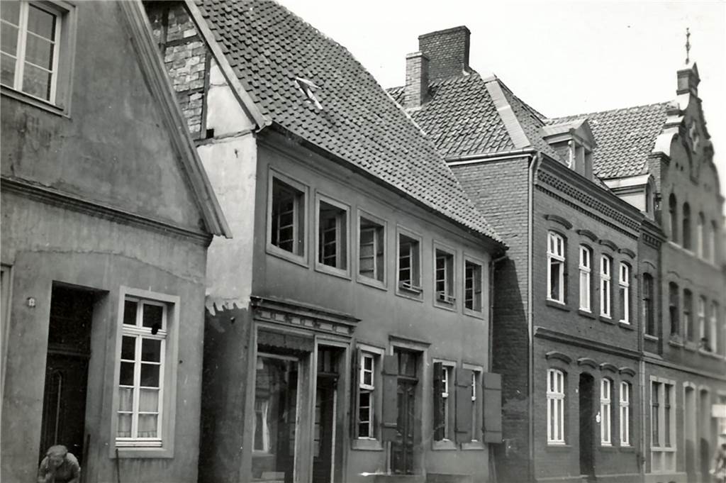 So sah die ehemalige Salomon-Fleischerei an der Burgstraße in den 30er-Jahren aus. Auch sie wurde in der Pogromnacht zerstört.
