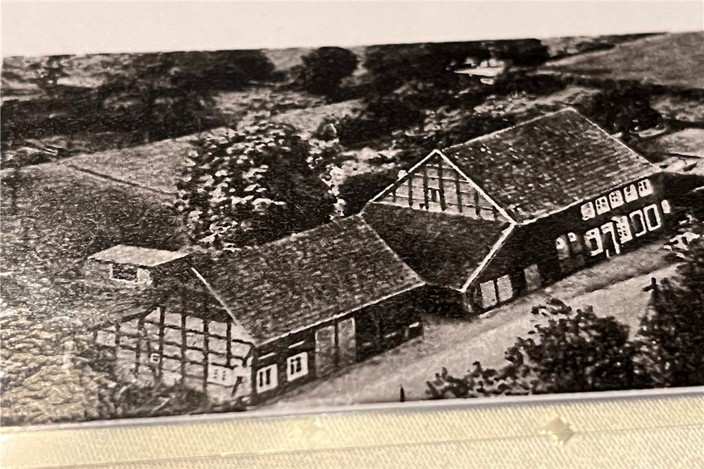 Selmer Gasthaus seit 160 Jahren: Früher war hier eine Zollstation So sah die Gaststätte "Zum Alten Feld" um 1900 aus.