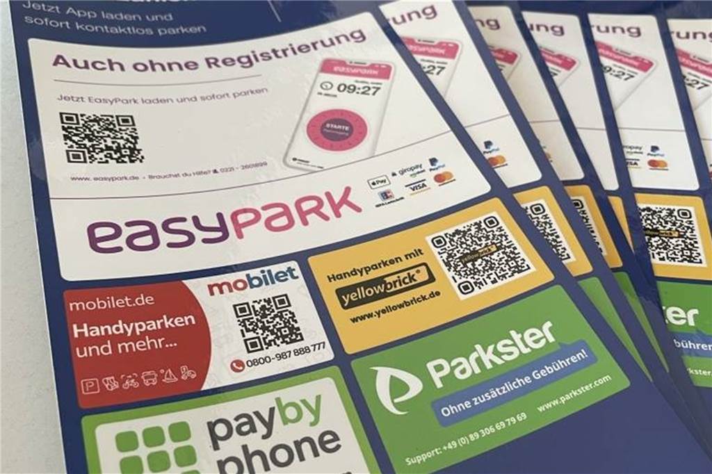 Handyparken in Lünen: Bald können Stadt und Autofahrer Geld sparen So sehen die Aufkleber für die Lüner Parkscheinautomaten aus.