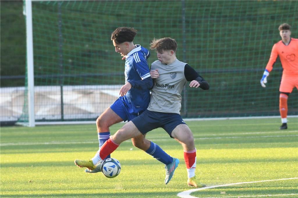 So sehen Sieger aus! Die B-Junioren des SV Wacker Obercastrop gewannen den Kreispokal durch ein 3;2 im Finale gegen den FC Frohlinde.