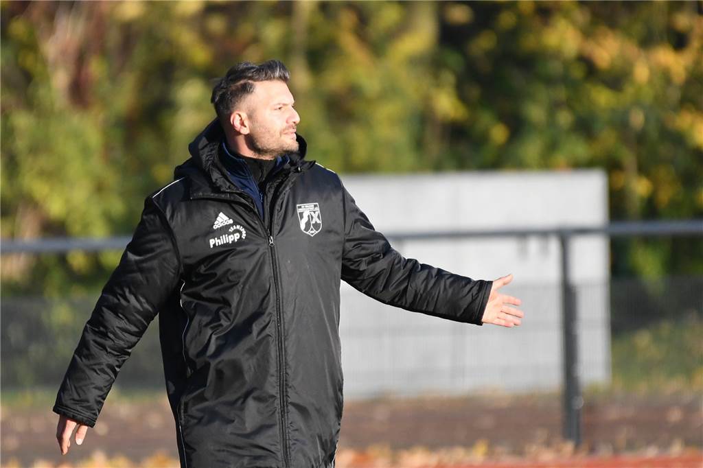 So sehen Sieger aus! Die B-Junioren des SV Wacker Obercastrop gewannen den Kreispokal durch ein 3;2 im Finale gegen den FC Frohlinde.