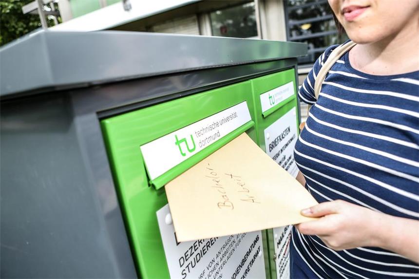 Fristenbriefkasten: Das sind die wichtigsten Infos So sieht der neue Fristenbriefkasten an der Technischen Universität Dortmund aus.