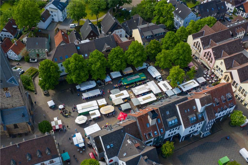 Keine privaten Betreiber – Stadt will Wochenmarkt selbst organisieren So sieht der Schwerter Markt von oben aus.