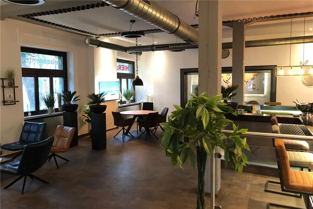 Urlaubs-Tipps am Tresen: Reisebüro zieht in diese ehemalige Kult-Kneipe in Dorsten So sieht die ehemalige Gaststätte nach dem Umbau zum Reisebüro aus.