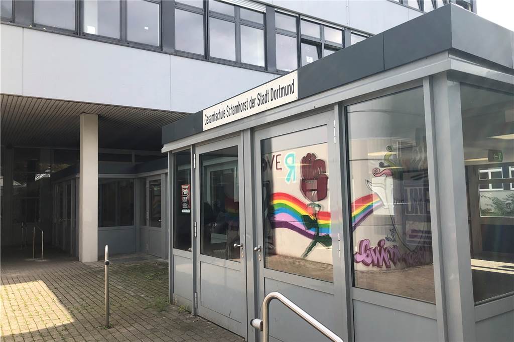 50 Jahre Gesamtschule Scharnhorst: Diese Ziele hat der neue Schulleiter So sieht die Gesamtschule Scharnhorst am Mackenrothweg 14 von außen aus.