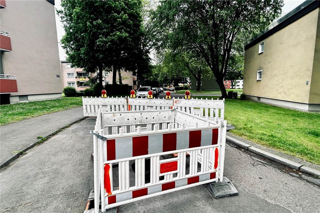 Tagesbruch: Stadt muss Straße in Schüren auf unbestimmte Zeit sperren Krählweg in Dortmund