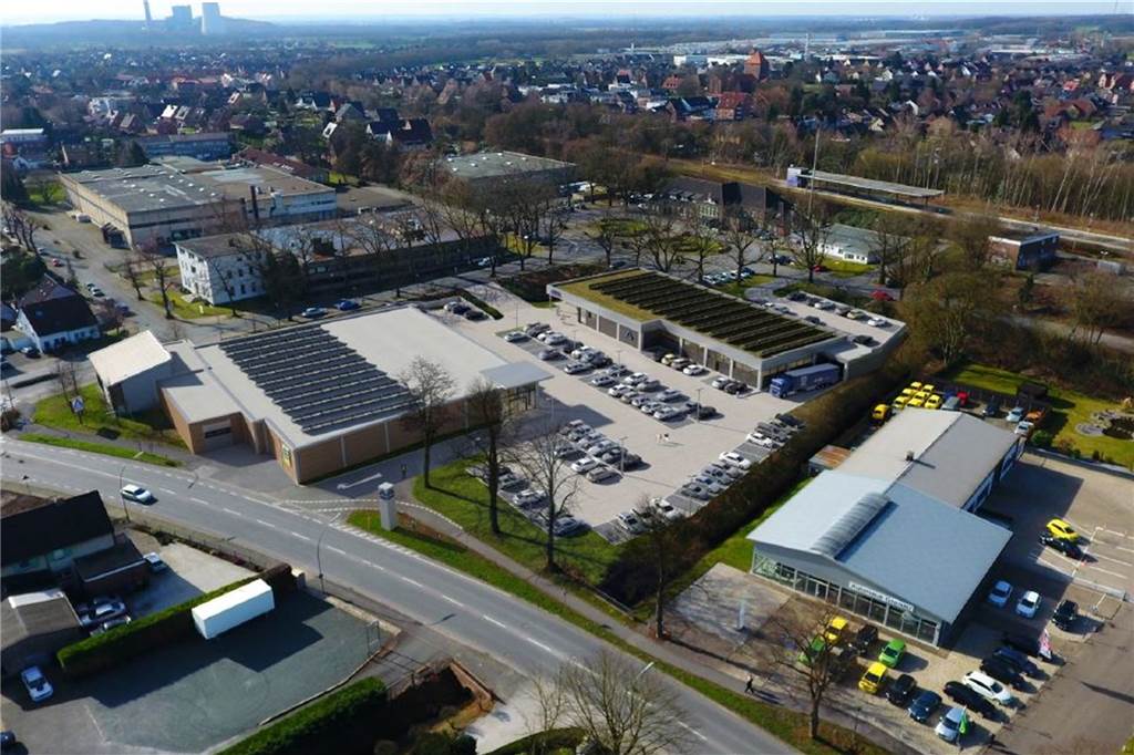 Aldi-Neubau am Bahnhof in Werne: Nicht nur Gerichtsurteil sorgt für erneute Verzögerung So soll der Einzelhandels-Standort am Bahnhof einmal aussehen: unten der Edeka im jetzigen Aldi-Gebäude, oben der Aldi-Neubau in Richtung des Bahnhofsvorplatzes.