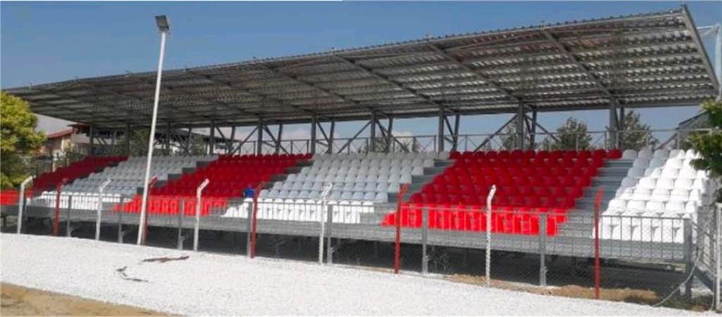 Türkspor baut eine der größten Tribünen Dortmunds: So soll der Mendeplatz schon bald aussehen So soll die Tribüne am Mendeplatz in Zukunft aussehen.