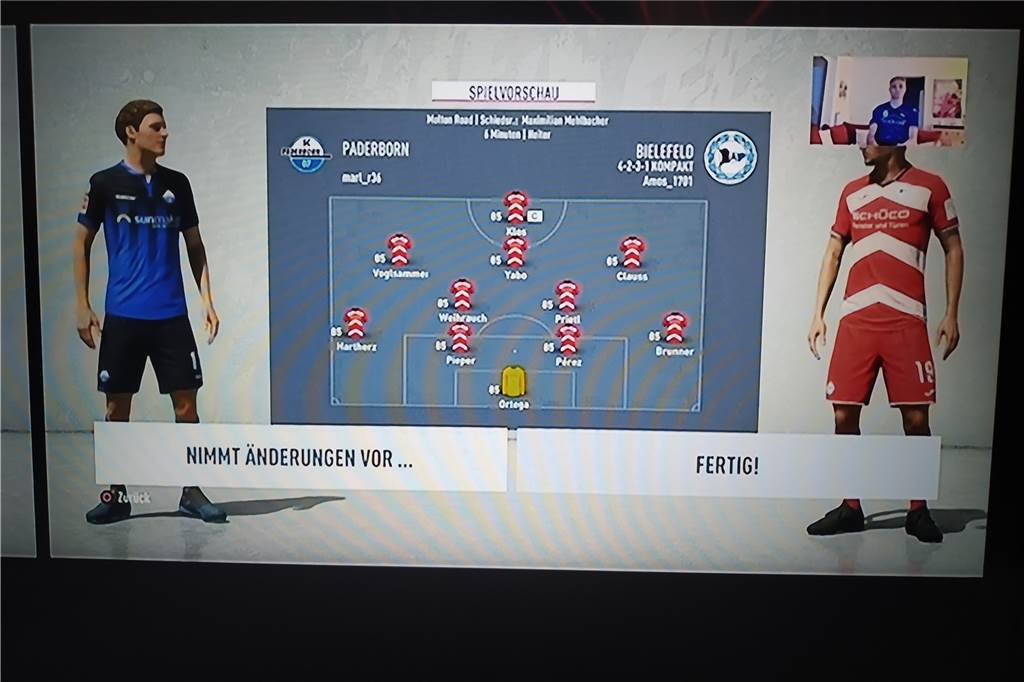 Amos Pieper verspielt FIFA-Derbysieg für Arminia Bielefeld an der Playstation So stellte Amos Pieper auf.