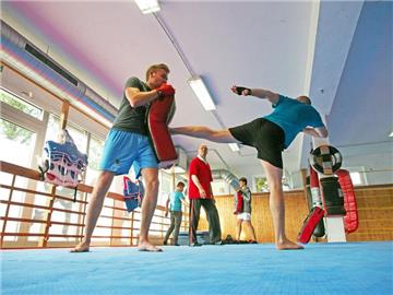 So trainieren die Kickboxer beim Budo- und Kraftsportverein Dortmund.