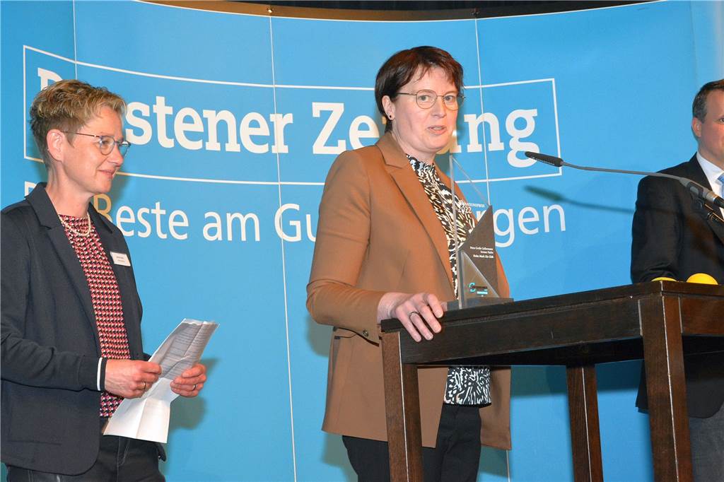 So viele Gäste gab es bei der jährlichen Preisverleihung "Unternehmer des Jahres" noch nie in Dorsten, wie bei der 18. Auflage im Jahr 2022.