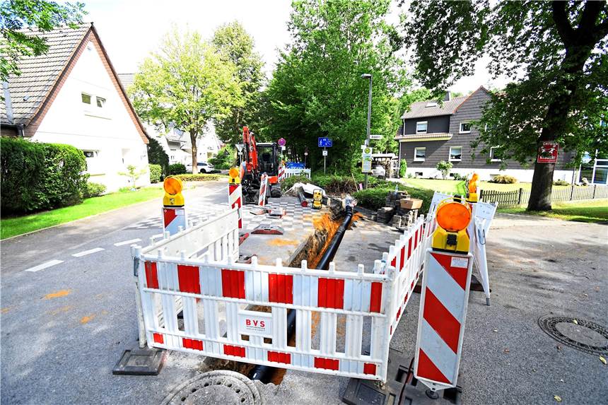 Wasserleitung wird in Nordkirchen erneuert - Weischerstraße teils gesperrt So wie hier werden auch in Nordkirchen Bauarbeiten durchgeführt (Symbolbild).