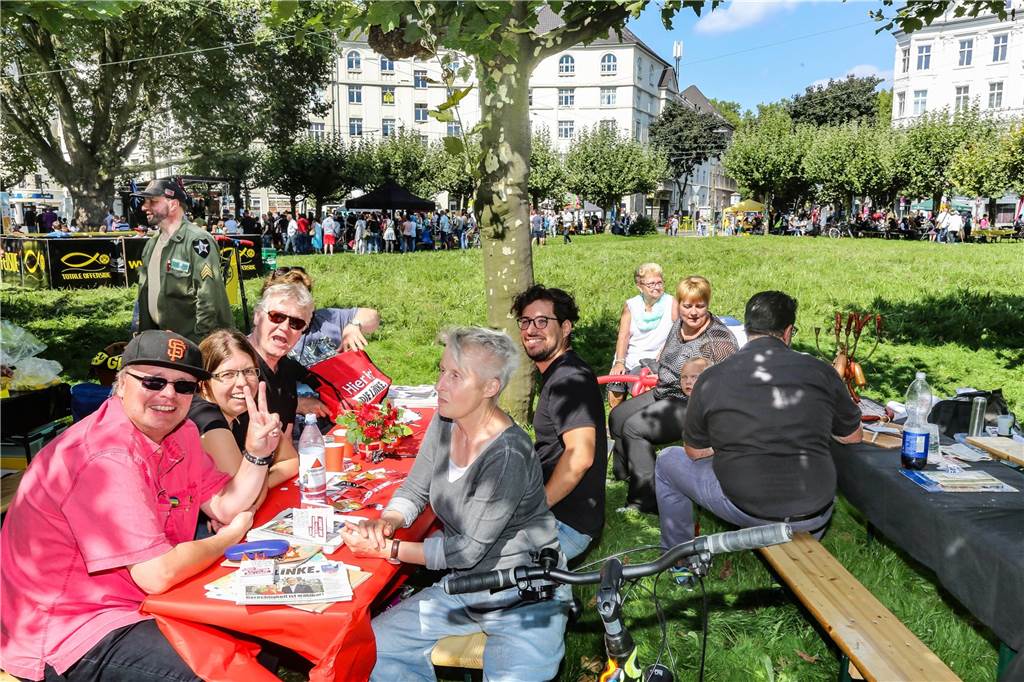 Autofreier Sonntag: Stadt plant ein „Stillleben“ auf dem Wallring So wird auf dem Borsigplatz seit Jahren das „Stillleben“ gefeiert.