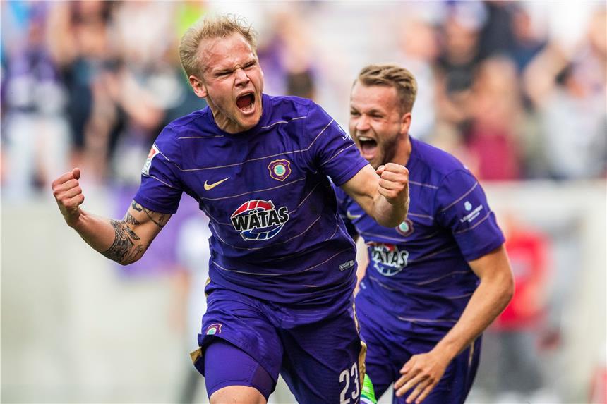 Dreierpack rettet Zweitligisten vor Abstieg Sören Bertram sorgte mit seinen drei Toren dafür, dass Aue in der 2. Bundesliga bleibt.