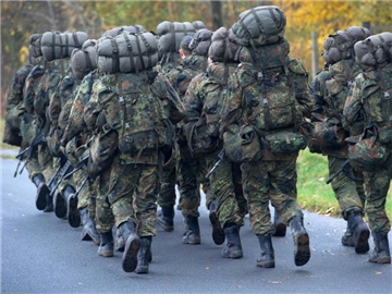Soldaten in der Grundausbildung: Die Bundeswehr will ihr Personal kräftig aufstocken. Foto: Stefan Sauer