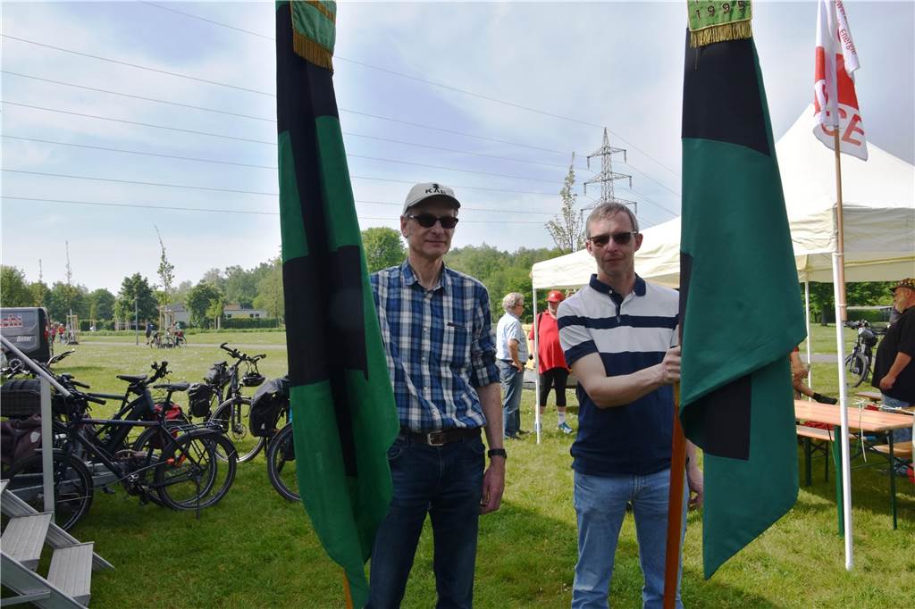 Solidarität mit den Gewerkschaften teigte die Standartenträger der KAB Horstmar.