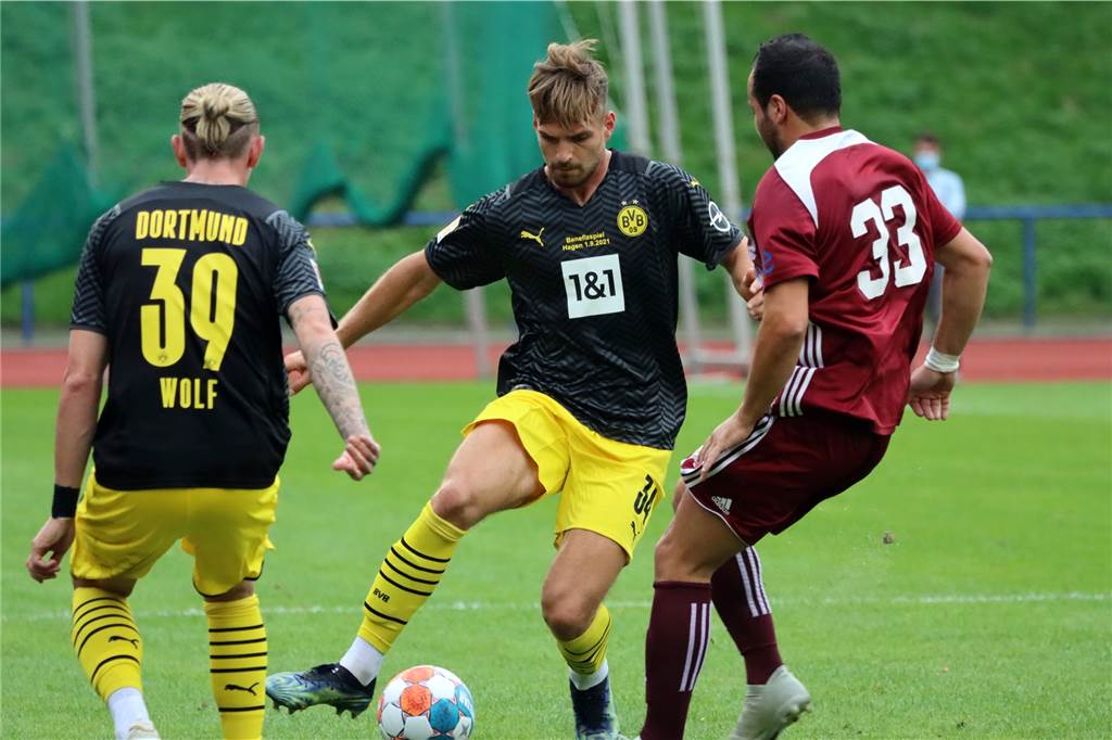 Der BVB-Kader im Check: War der Dortmunder Transfersommer erfolgreich? Soll die BVB-Defensive stabilisieren: Neuzugang Marin Pongracic (Mitte).
